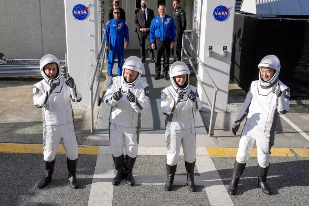 فضانوردان اسپیساکس