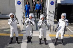 فضانوردان اسپیس‌اکس