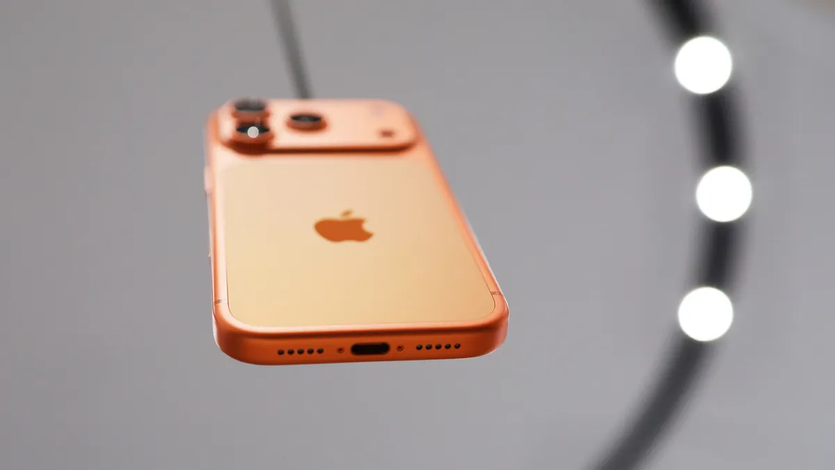 آیفون 17 پرو