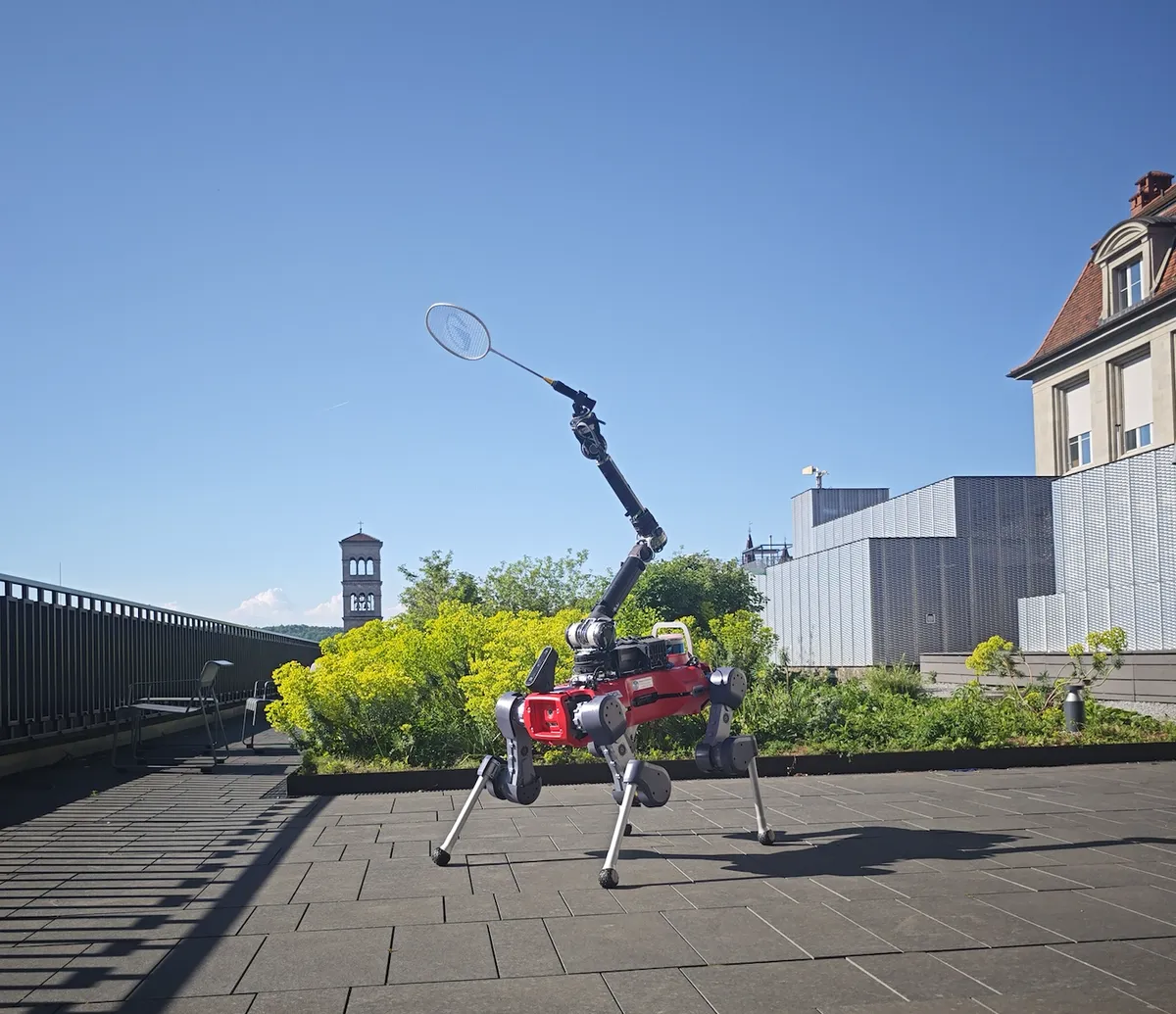 ربات بازی بدمینتون