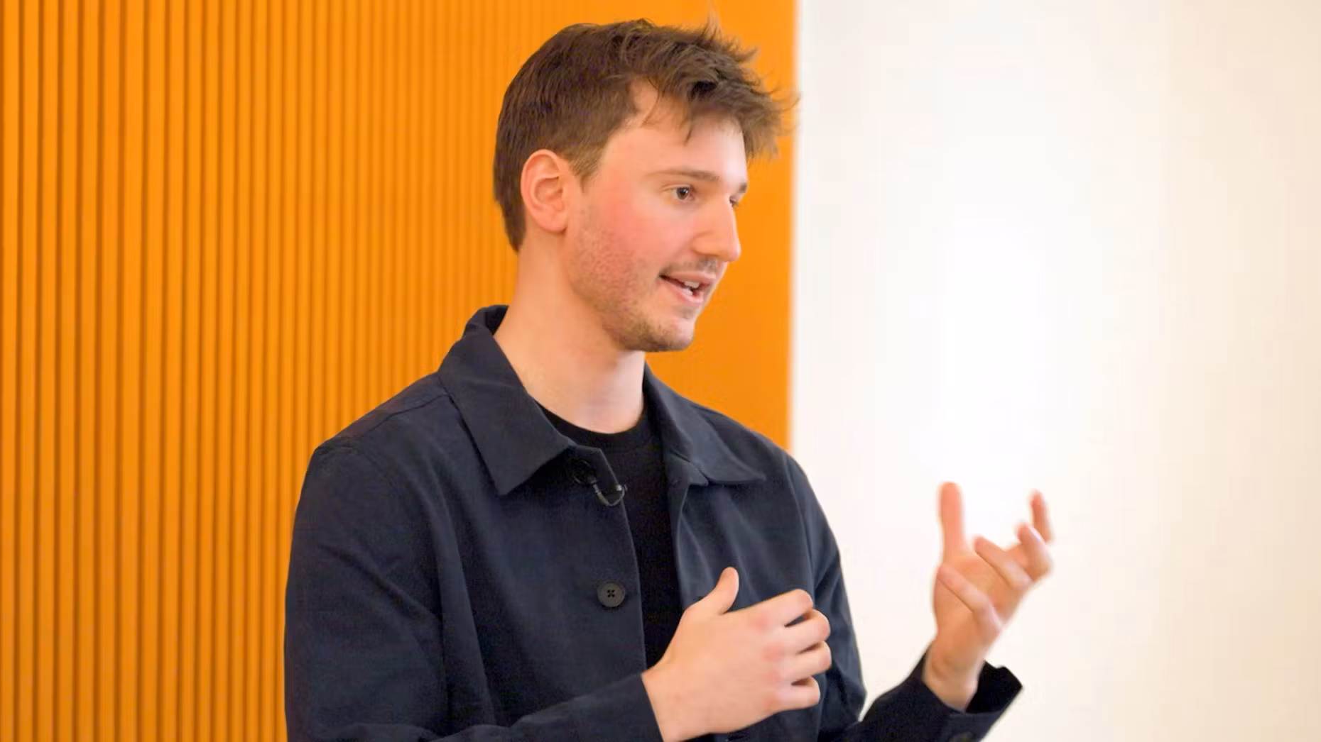 مرکز هوش مصنوعی مرکور