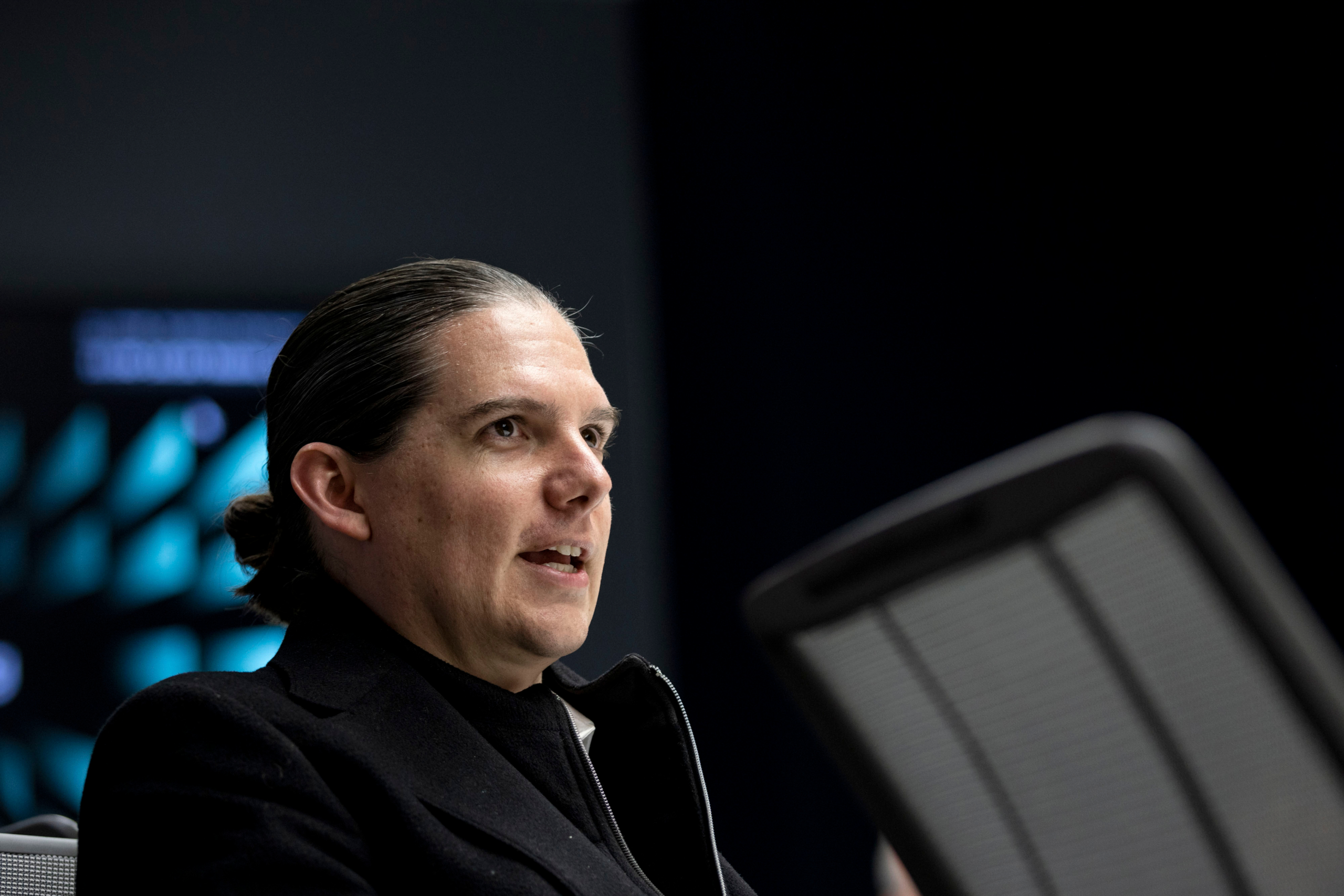 رابی استارباک و اختلافات متا