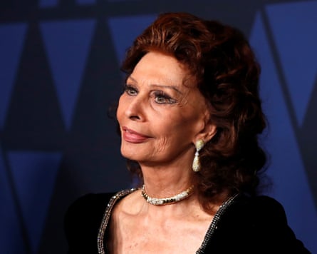 تصاویر برهنه تولید شده با هوش مصنوعی